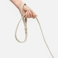 Nomad Tales Calma Hondenriem, Sand 20 Nomad Tales Calma Hondenriem, Sand -Hunter Verkoop 2024 326096 nomad tales calma hundeleine sand 120cm 01 5